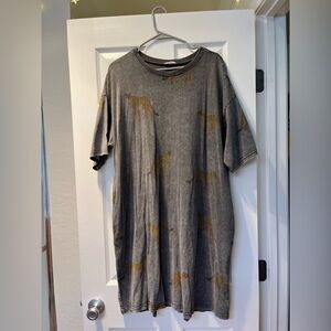 Easel Cheetah Print T Shirt Dress
